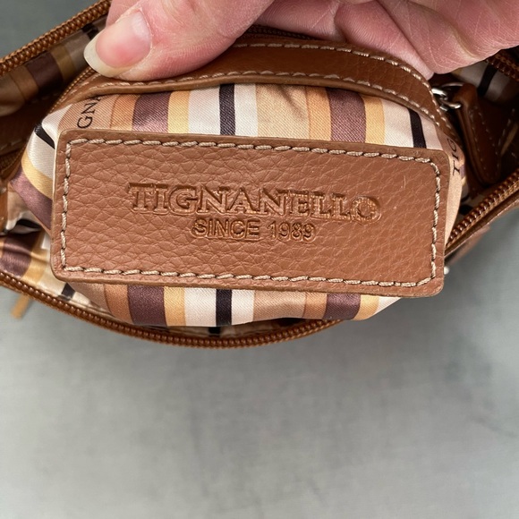 EUC Tignanello leather fringe, multi compartment, Crossbody 10” x 8” no callouts - Picture 8 of 13